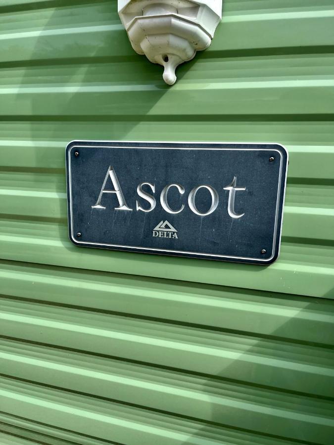 The Ascot By North Shacks Hotel Slaley Bagian luar foto